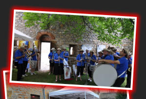 Saint-Cyr, le 22 mai - Dans le jardin du presbytre pour le Rendez-Vous des Artistes